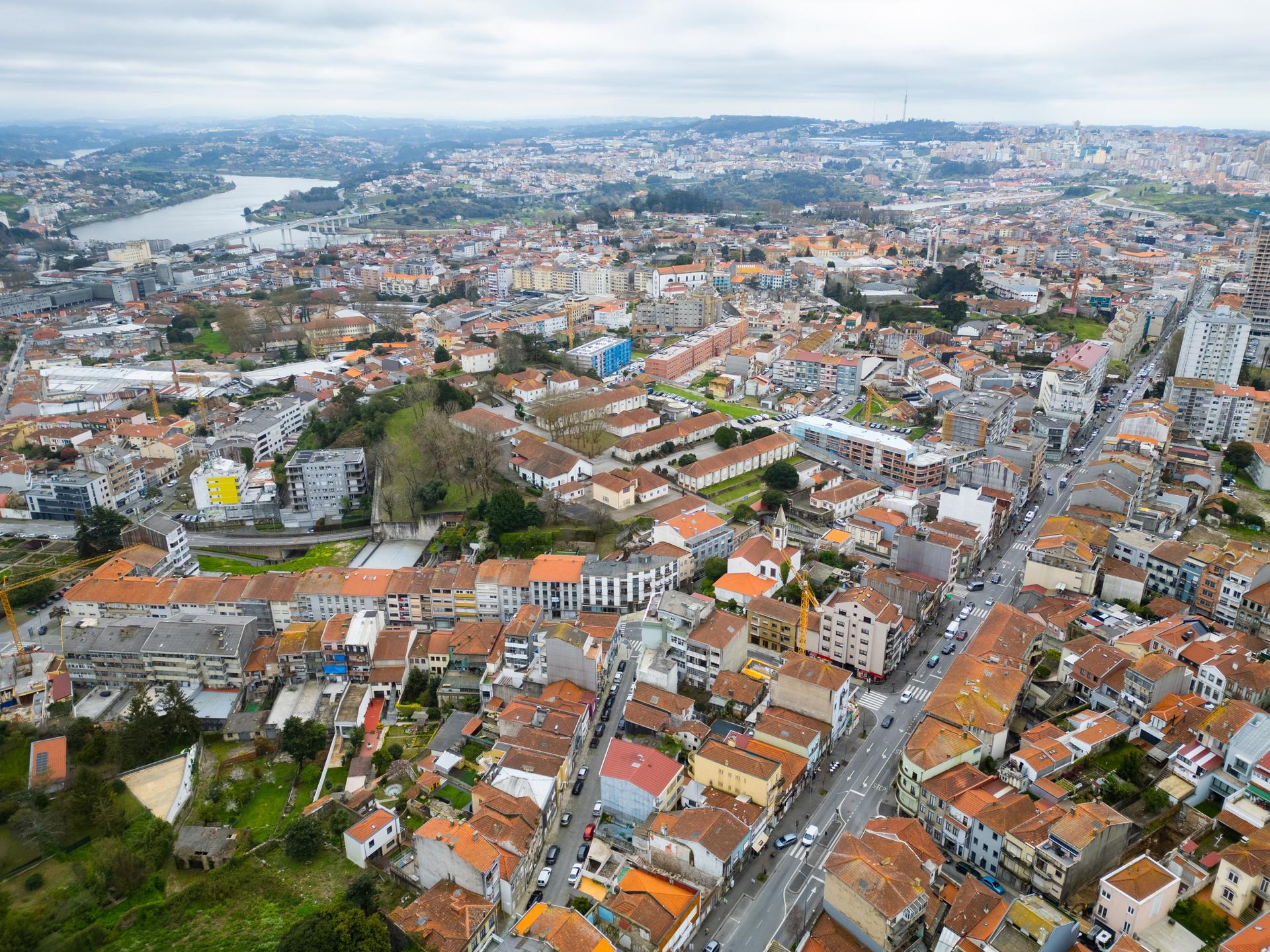 Building in Porto (96172) — photograph 5