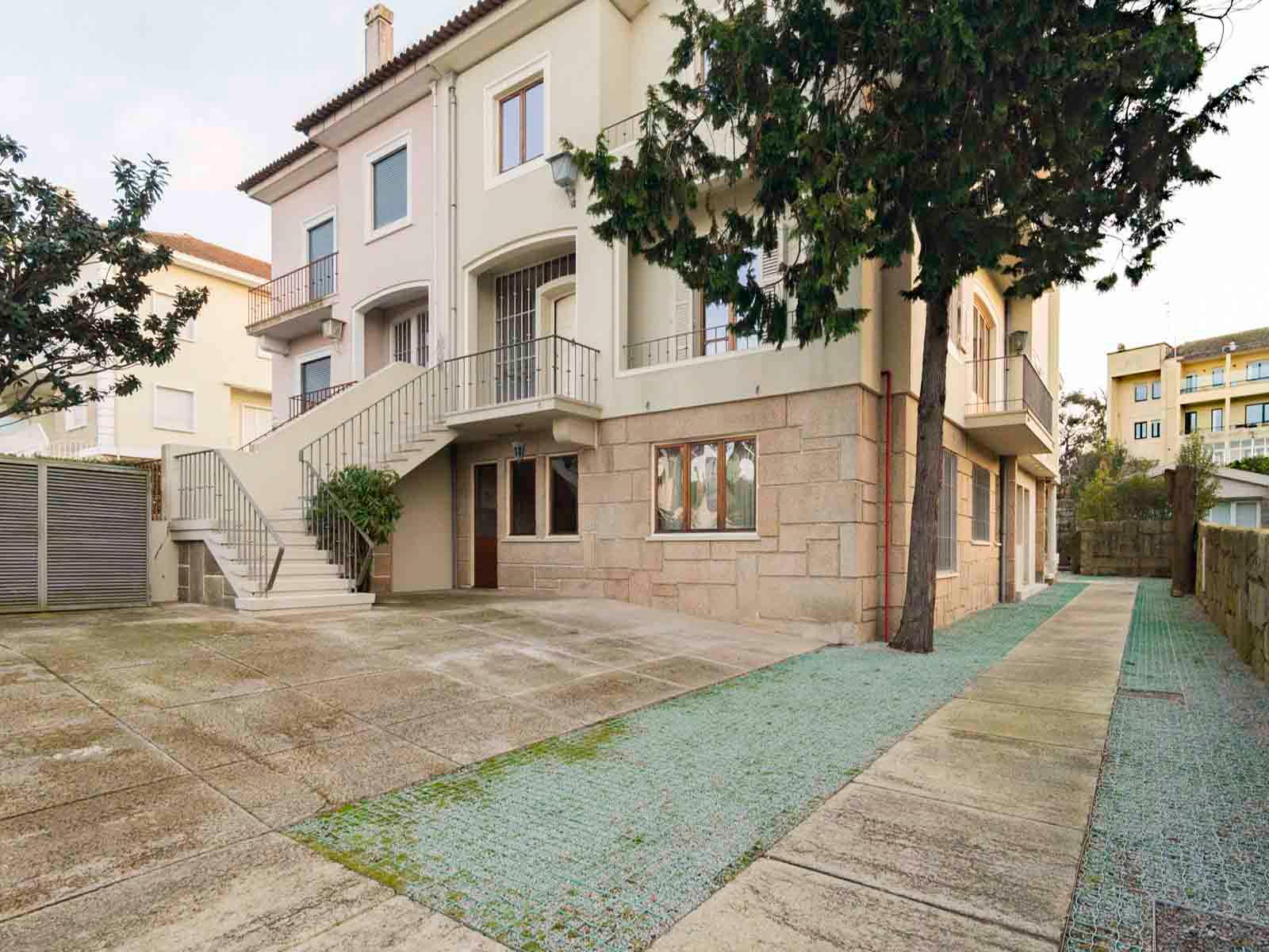 House in Porto (69784) — photograph 2