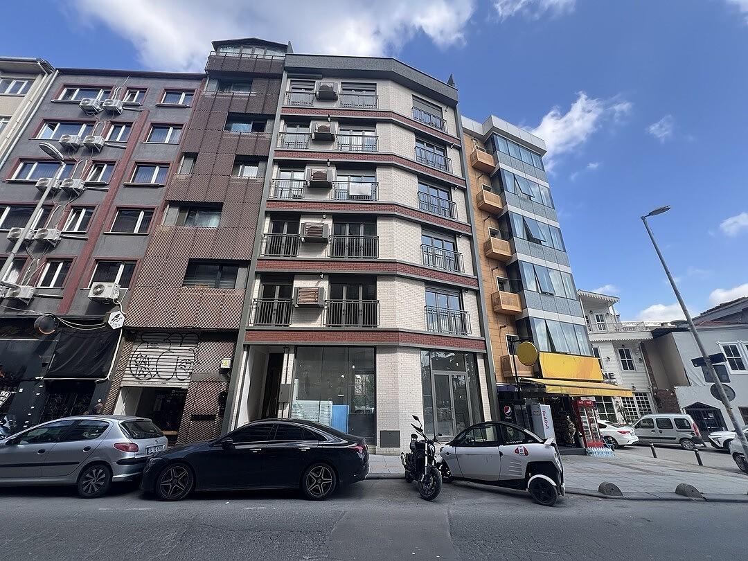 Apartments in Osmanağa, Kadıköy (IST-01410) — photograph 2