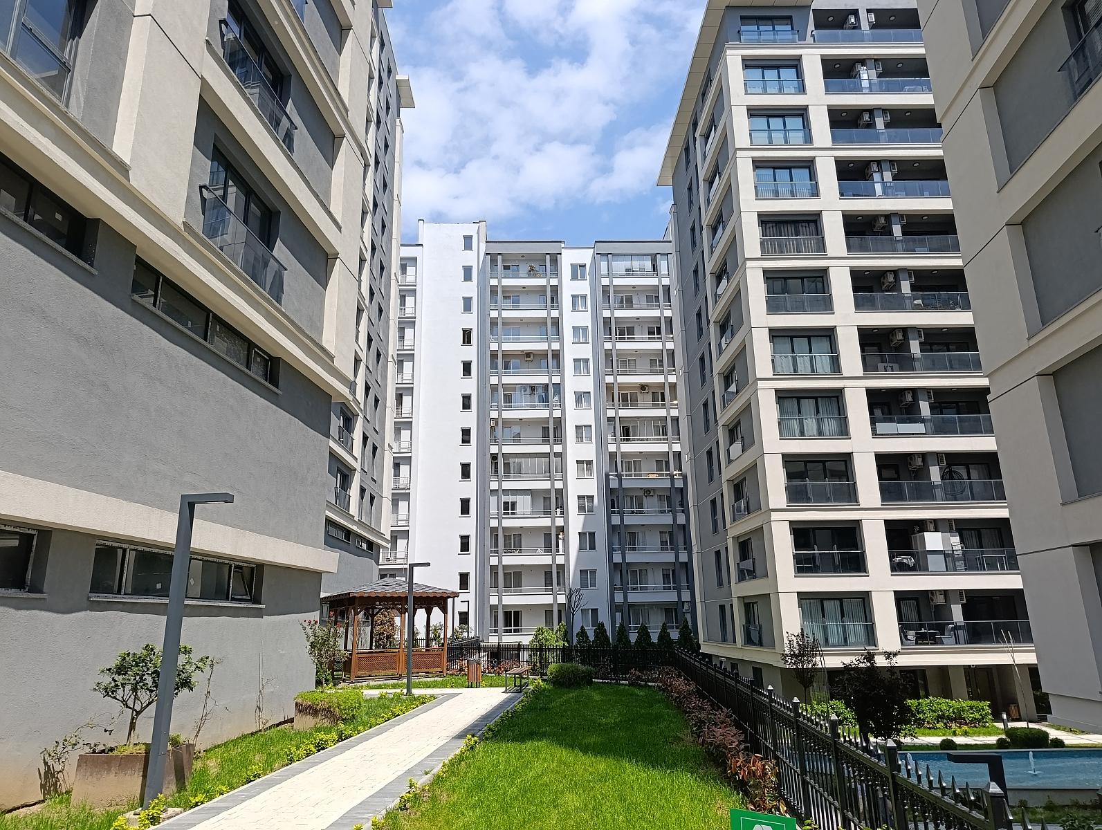 Apartments in Barbaros Hayrettin Paşa, Esenyurt (IST-01820) — photograph 4