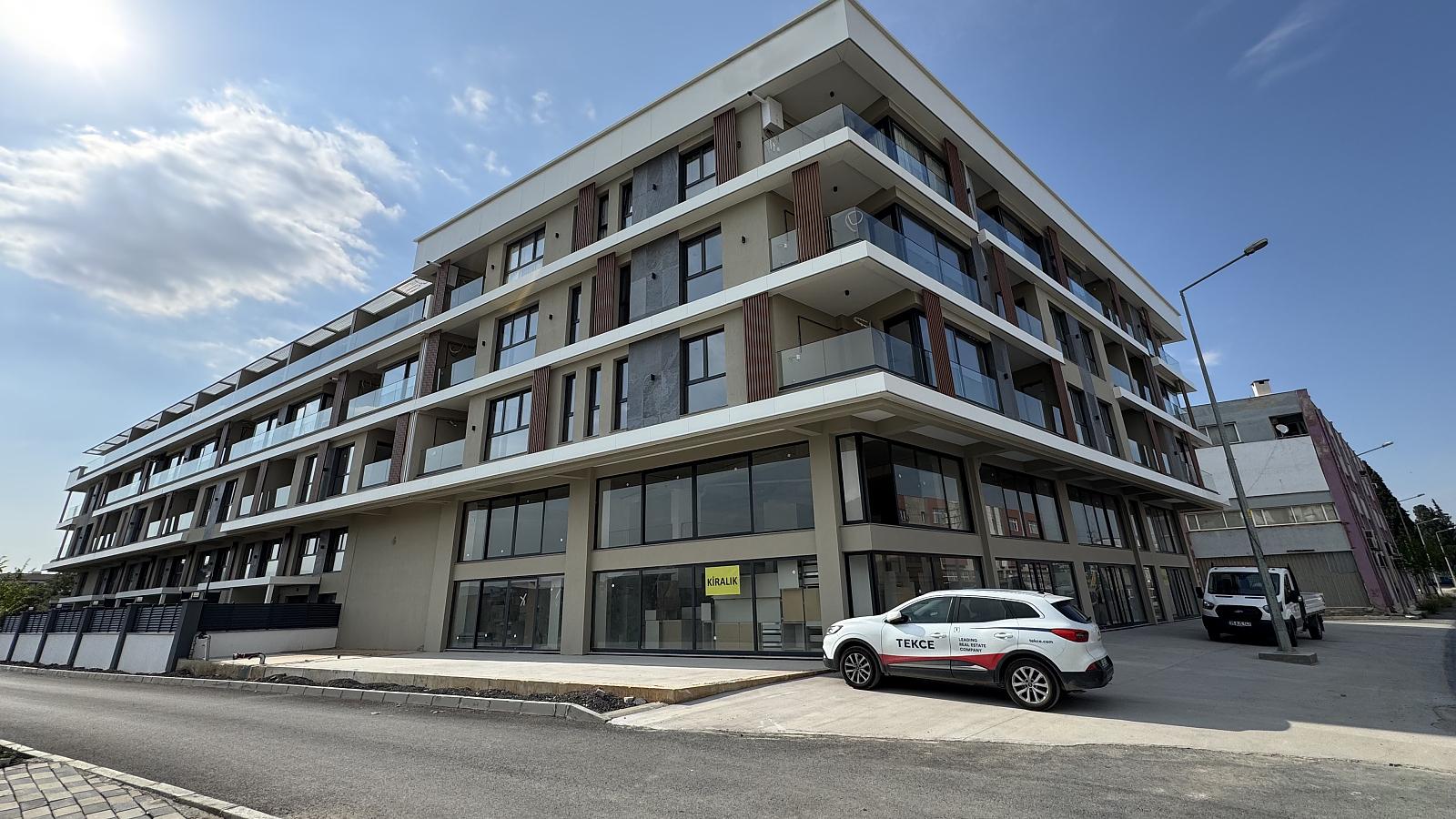 Apartments in Kemalpaşa, Bornova (ADB-00128) — photograph 3