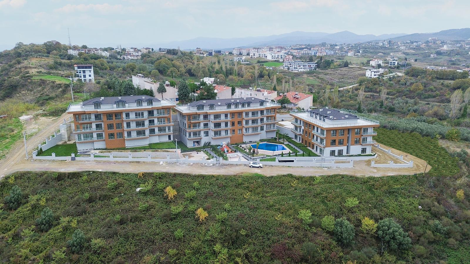 Apartments in Cumhuriyet, Çınarcık (YVX-00197) — photograph 2