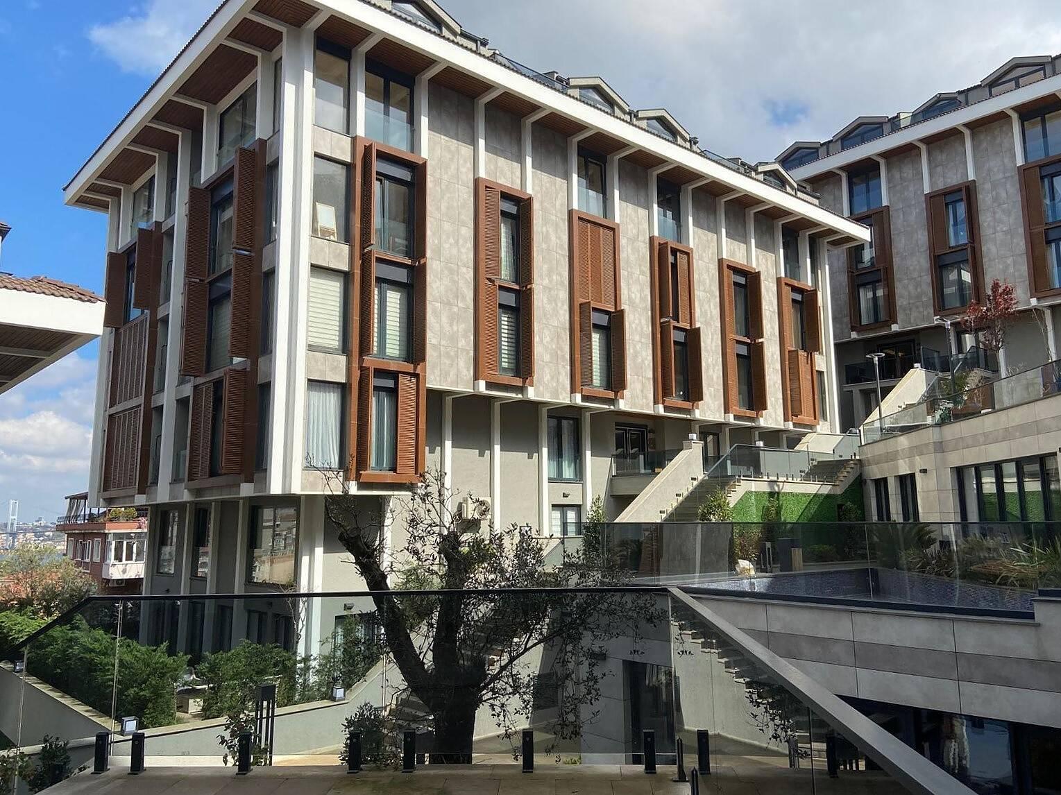 Apartments in Güzeltepe, Üsküdar (IST-00638) — photograph 2
