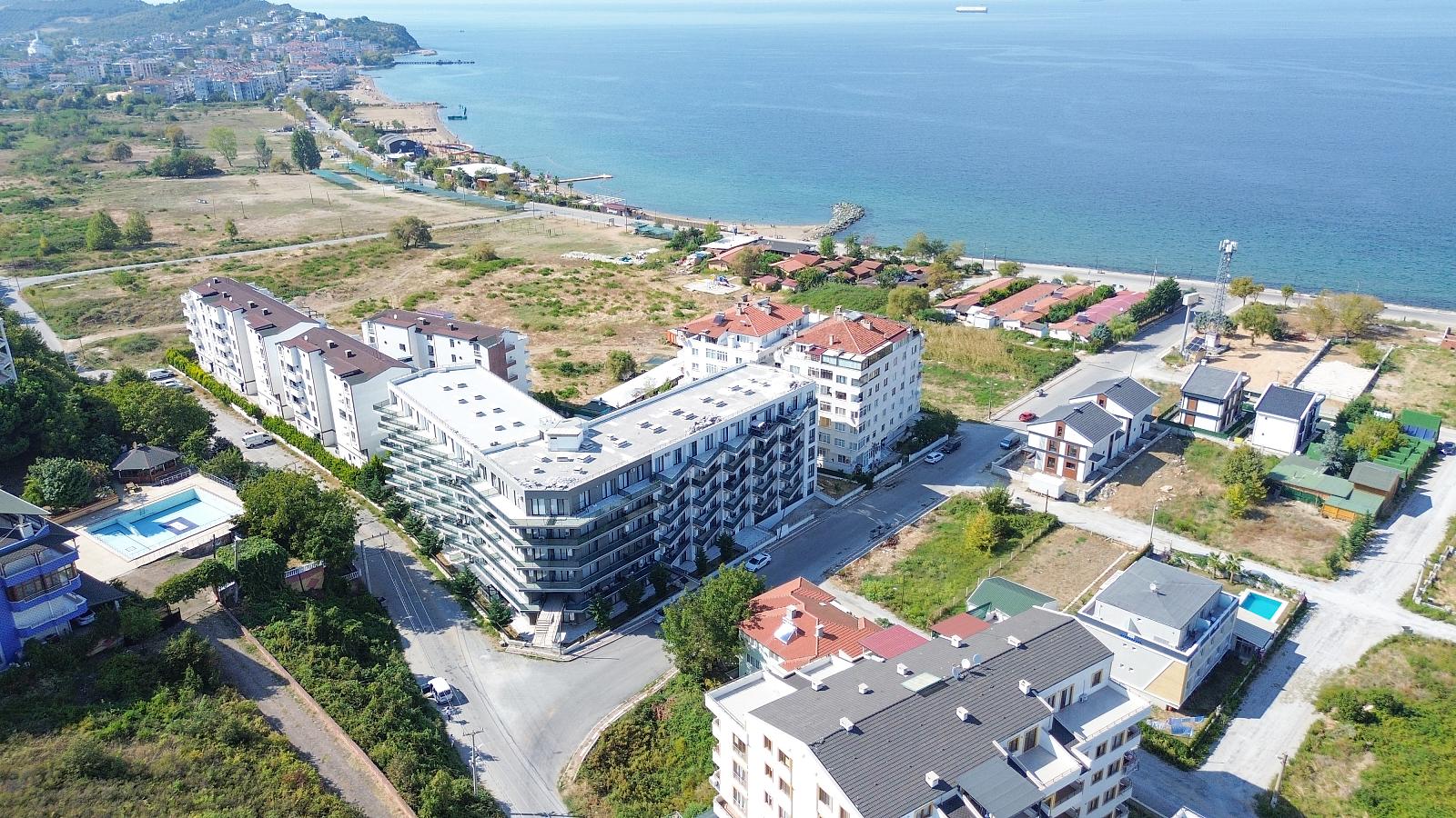 Apartments in Teşvikiye Bld. (Karşıyaka Mh.), Çınarcık (YVX-00023) — photograph 5