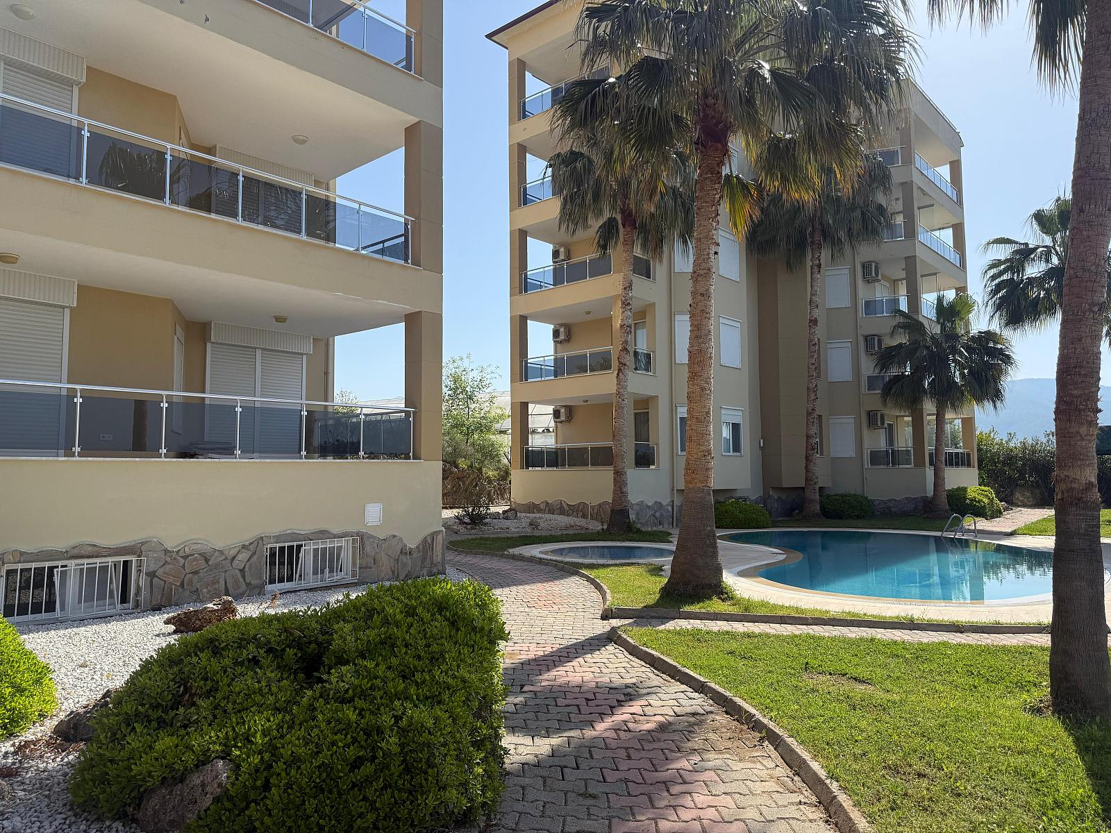 Apartments in Demirtaş, Derviş Sokak no 7 (AYT-04542) — photograph 3